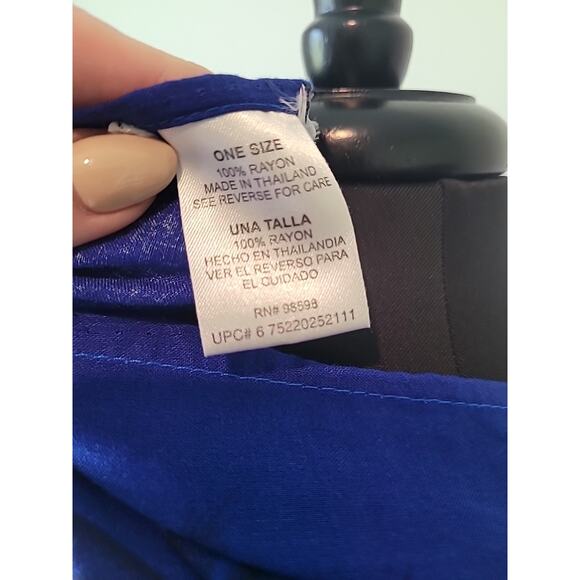 Blue Tropical Floral Scarf Shawl – Lightweight Summer Cover-Up – 70” x 36” - Picture 4 of 4